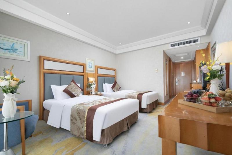 Wuhan Premier Mayflowers Hotel - image 41