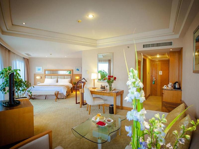 Wuhan Premier Mayflowers Hotel - image 47