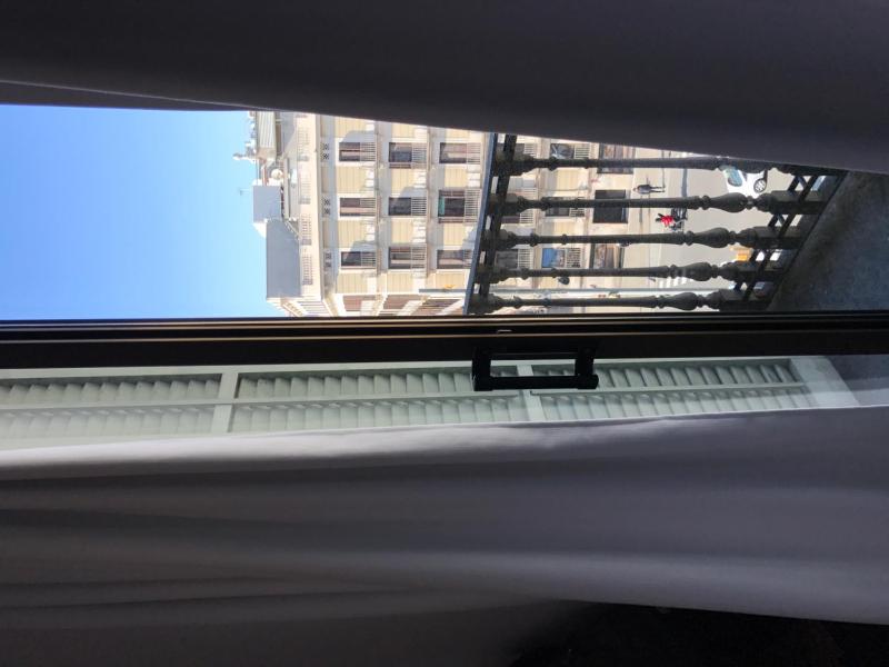 Superior Double Room with Balcony image 2