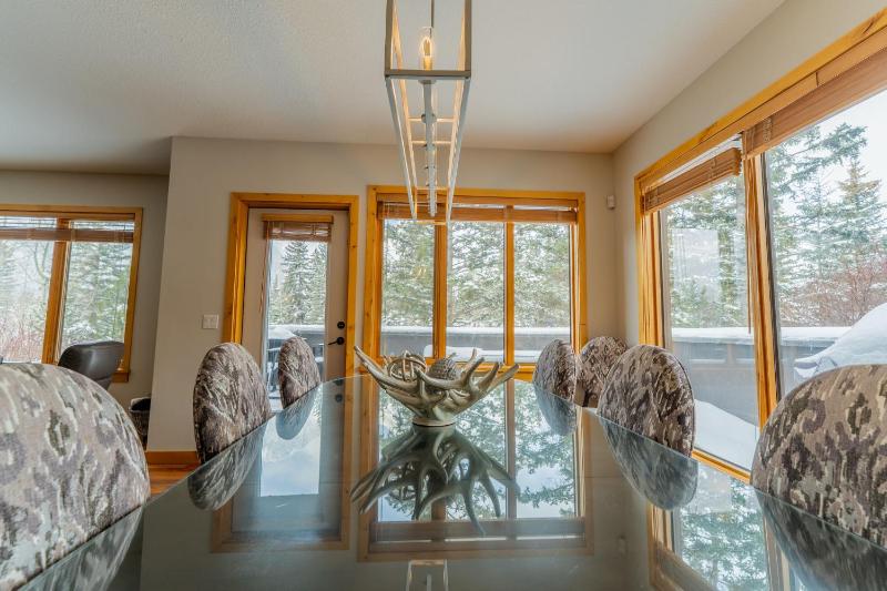 Spring Creek Condo by Canadian Rockies Vacation Rentals - image 22