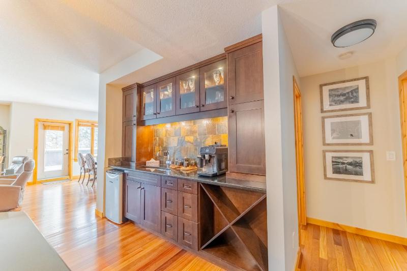 Spring Creek Condo by Canadian Rockies Vacation Rentals - image 25