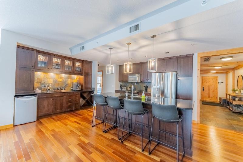 Spring Creek Condo by Canadian Rockies Vacation Rentals - image 28