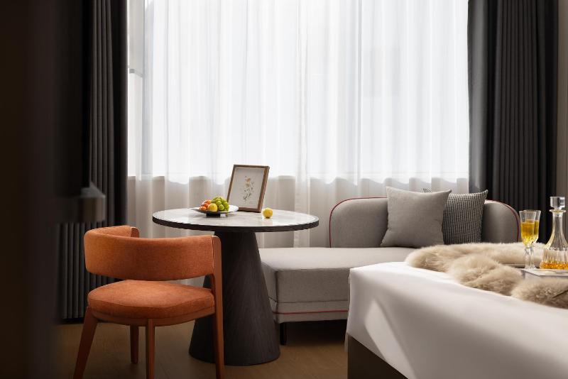 Holiday Grand-Ease Hotel Guangzhou South Railway Station Panyu Dashi Station Branch-Free shuttle bus to the exhibition venue during the Canton Fair - Paid airport pickup service available - image 8