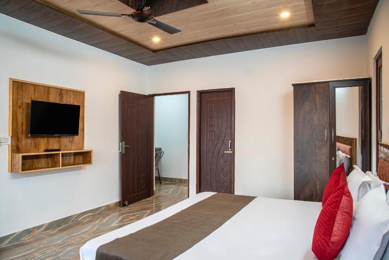5Bedrooms Panorama Heights Kasauli - image 11