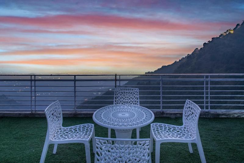 5Bedrooms Panorama Heights Kasauli - image 45