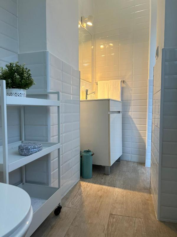 Burgães II Apartment - image 10