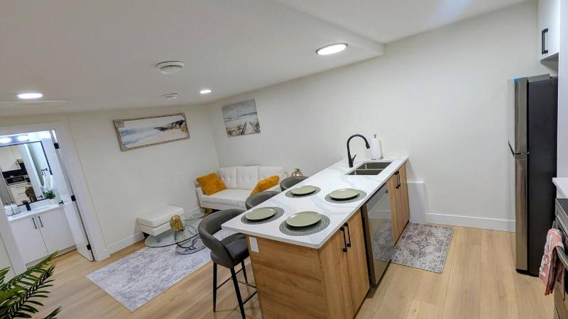 Sweet Home Escape 2BR guest suite - image 13