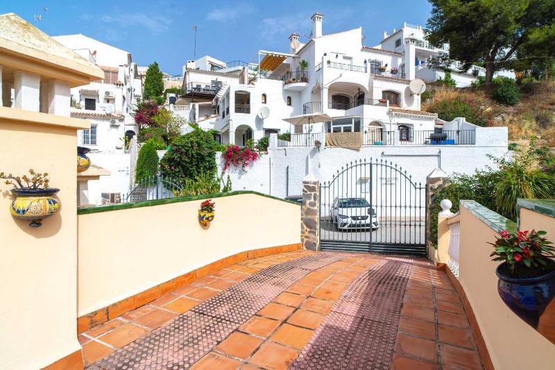 Las Flores de Burriana 5 by Casasol - Family House with Pool - image 6