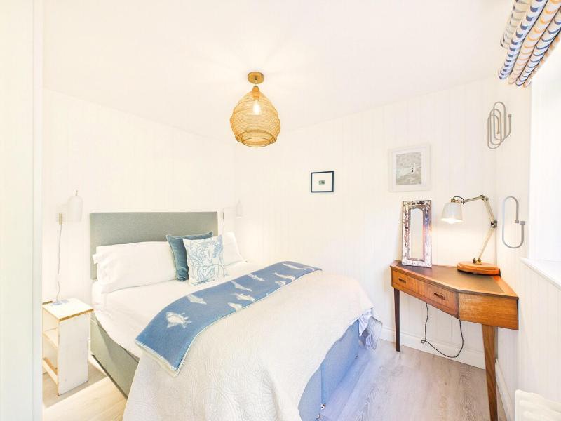 NEW Bossava Chalet - Cosy Retreat by Signature Stays - 2 Bedroom - image 15
