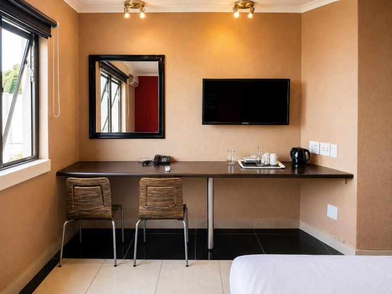 MINT Hotel Randburg - image 12