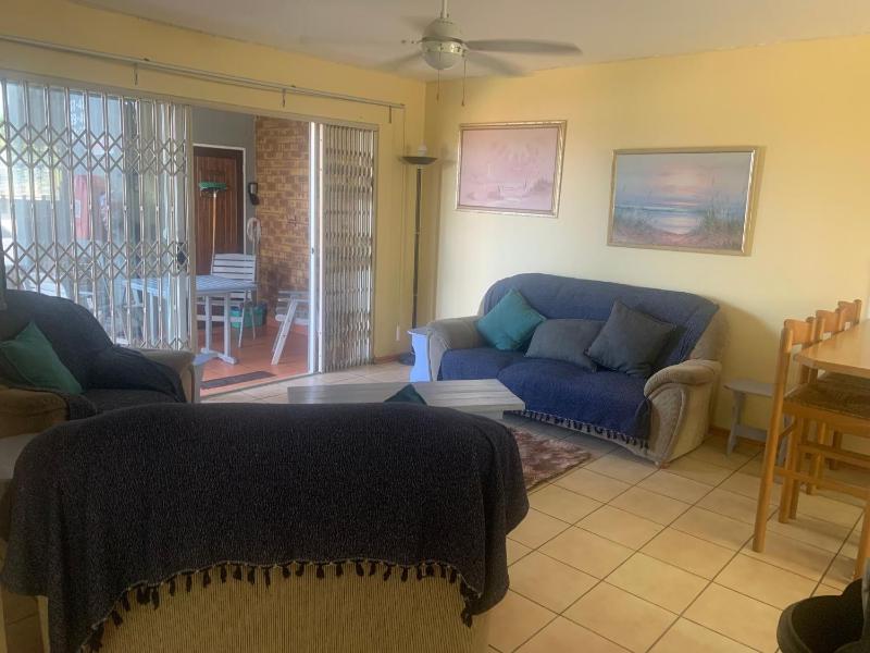 Cozy 2-Bedroom Apartment with Ocean View in Margate - image 13