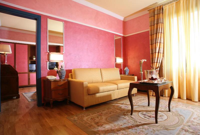 Junior Suite image 3