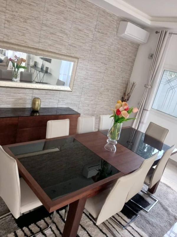 Villa Elizabeth Modern duplex in Akanda - image 15