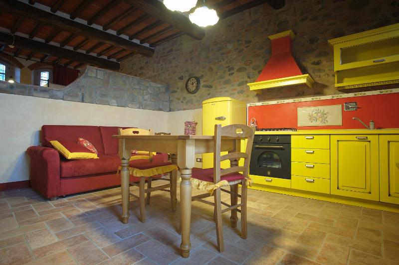 One-Bedroom Apartment (2 Adults + 2 Children) image 3
