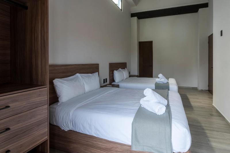 Straw Hat Hostel & RoofTop Bar CDMX - image 9