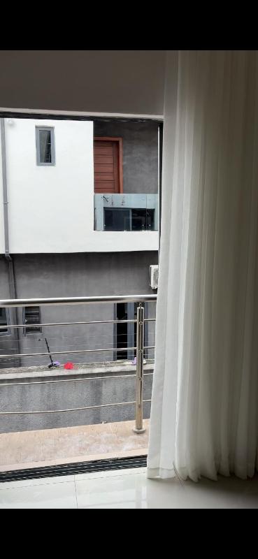 Studio apartment - image 2