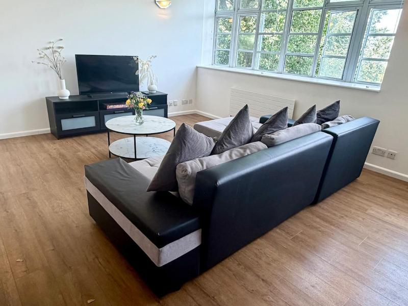 Brighton 2 Bed - Sleeps 6 - Monthly Stays - image 11