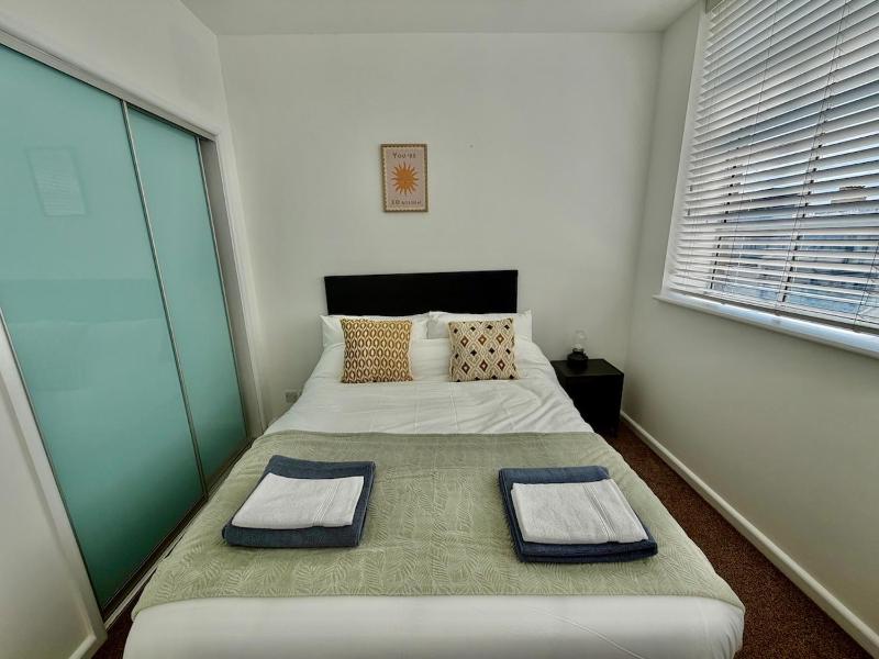 Brighton 2 Bed - Sleeps 6 - Monthly Stays - image 27