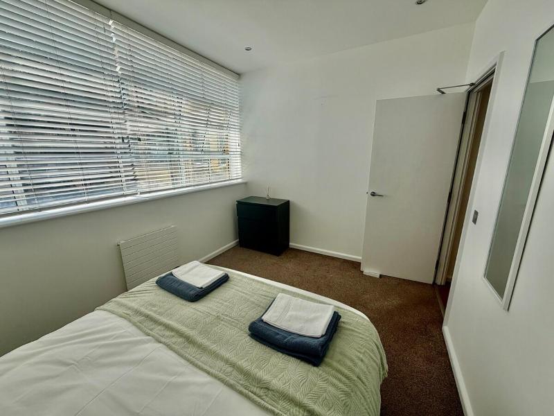 Brighton 2 Bed - Sleeps 6 - Monthly Stays - image 16
