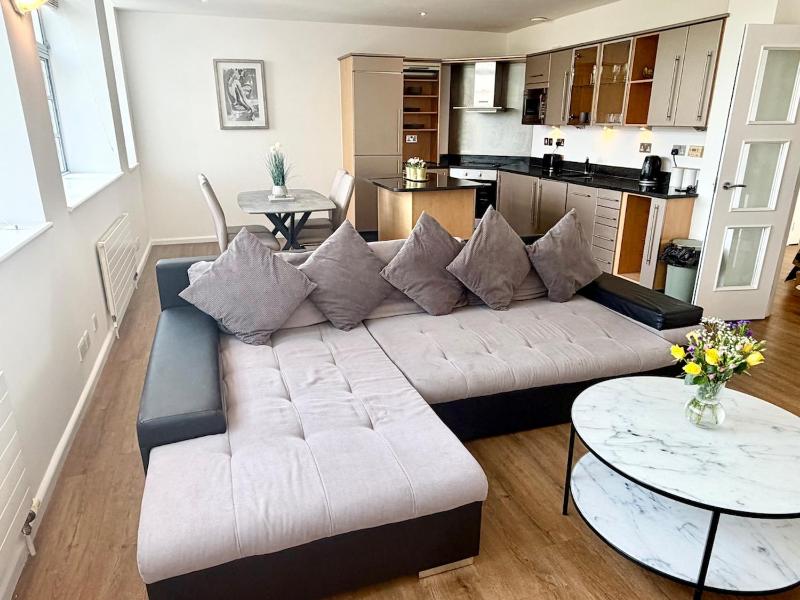 Brighton 2 Bed - Sleeps 6 - Monthly Stays - image 29
