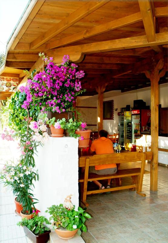Deluxe Double Room with Balcony image 2