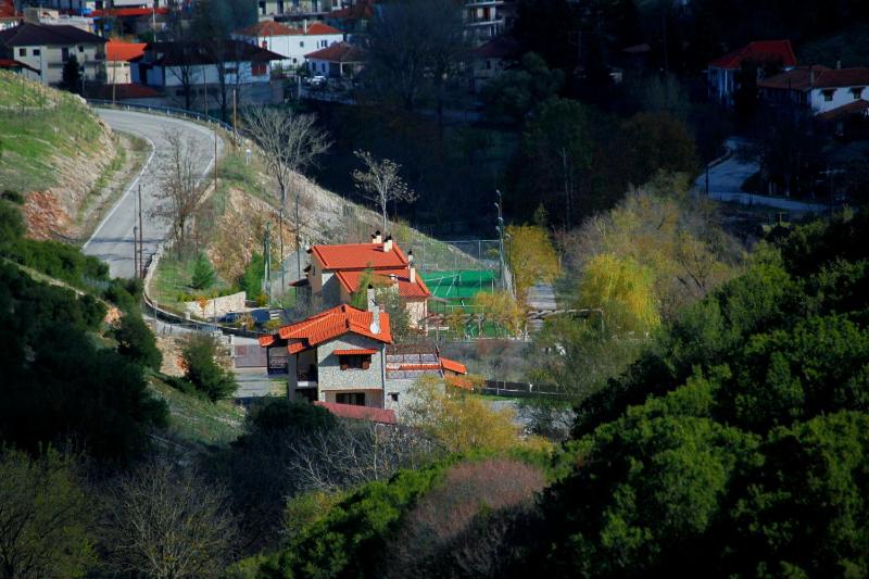 Apartment with Mountain View image 2