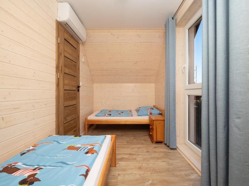 Year-round holiday home with fireplace and terrace - image 39