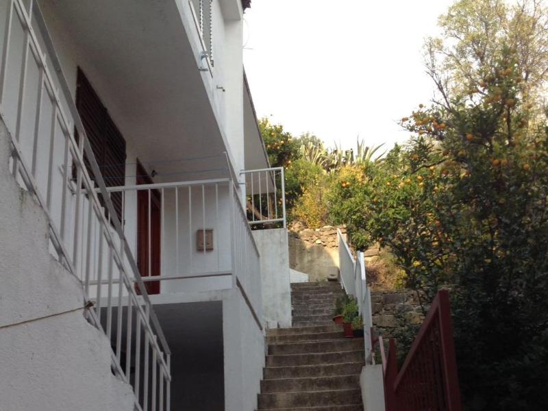 Apartments by the sea Podgora Makarska - 11888 - image 1