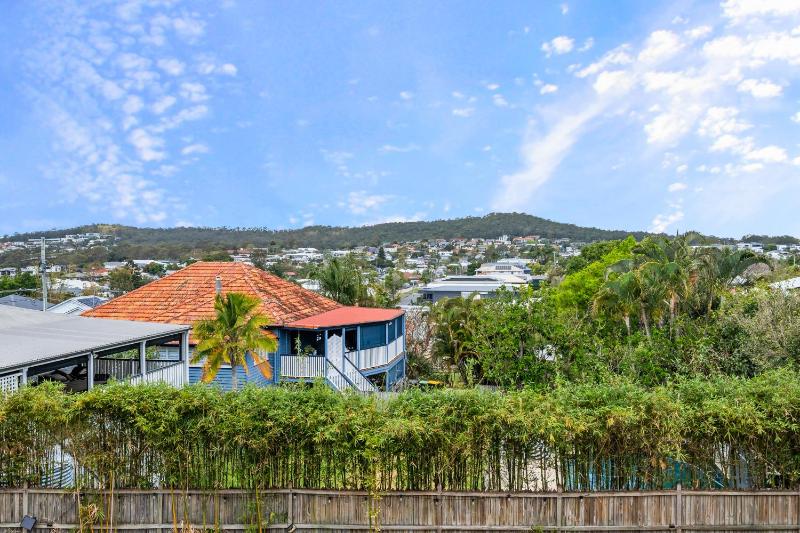 Elegant 4-Bedroom Upper-Level Home in Camp Hill - image 1