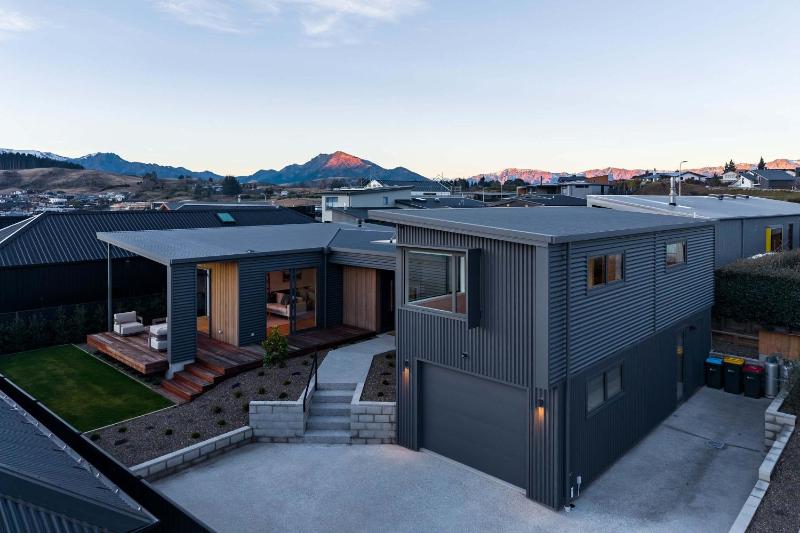 Eliza's Escape with Mountain Views - image 46