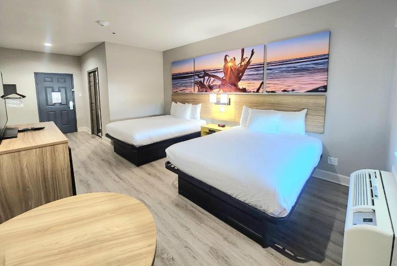 Days Inn & Suites by Wyndham Galveston West/Seawall - image 32
