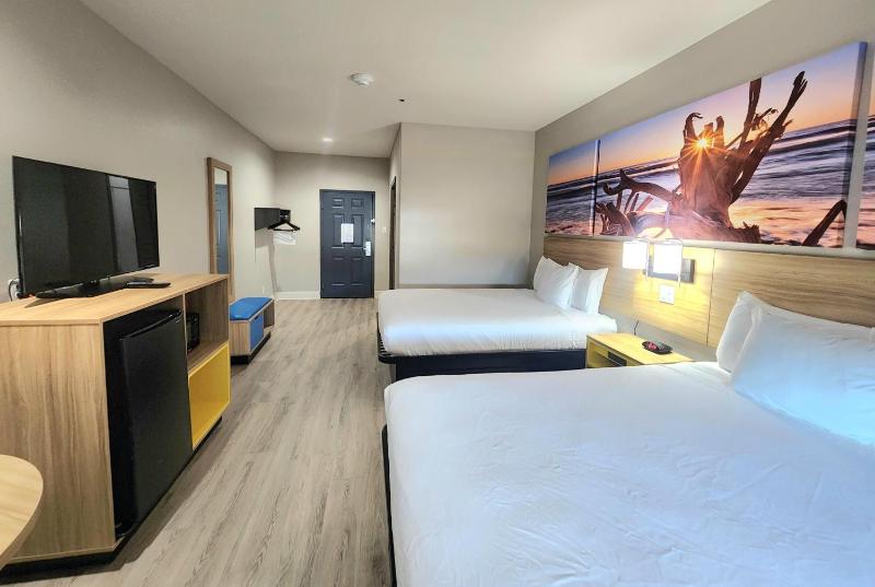 Days Inn & Suites by Wyndham Galveston West/Seawall - image 48