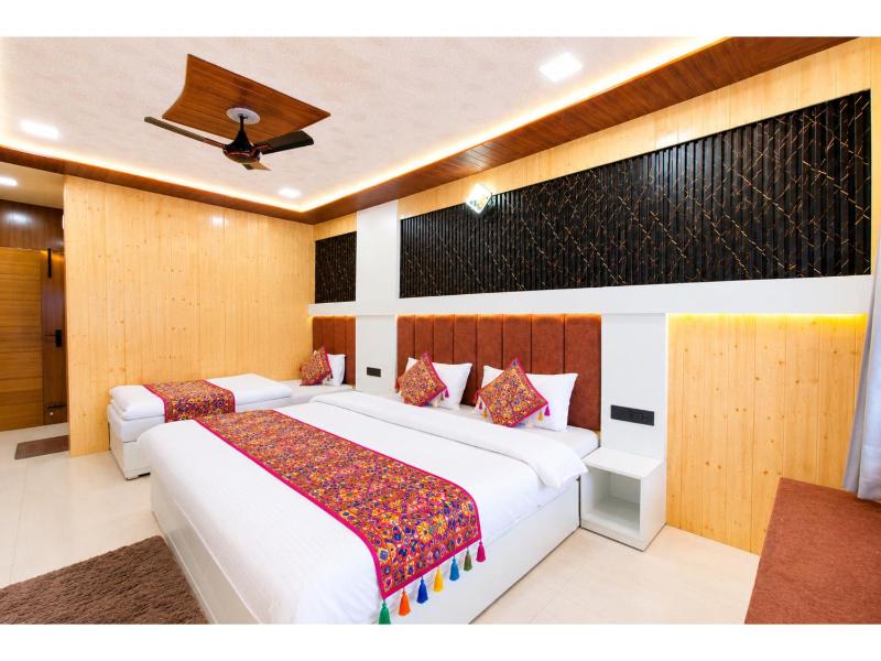 Sangeeta Prime Stay Nainital - Comfortable Rooms  Restaurant & Convenient Parking - image 23