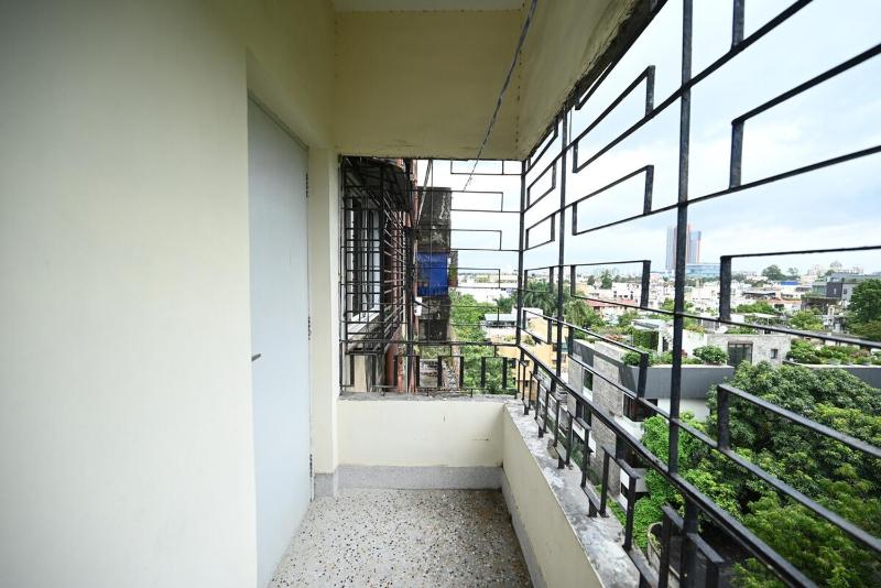 Ferny 2 Bedrooms in Shared Home - image 8