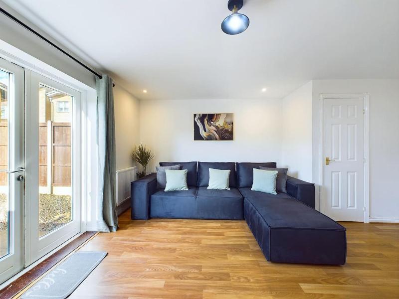 Sotherby Walk by Signature Stays - Townhouse - Parking - Modern - image 44
