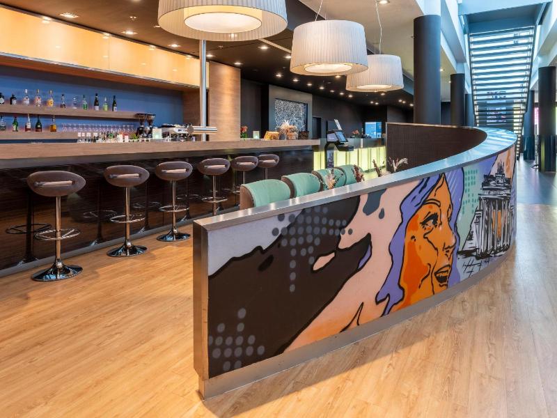 Intercityhotel Berlin Hauptbahnhof - image 15