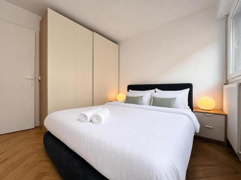 Belleville 1 Bedroom Apartment Near Père Lachaise - image 4