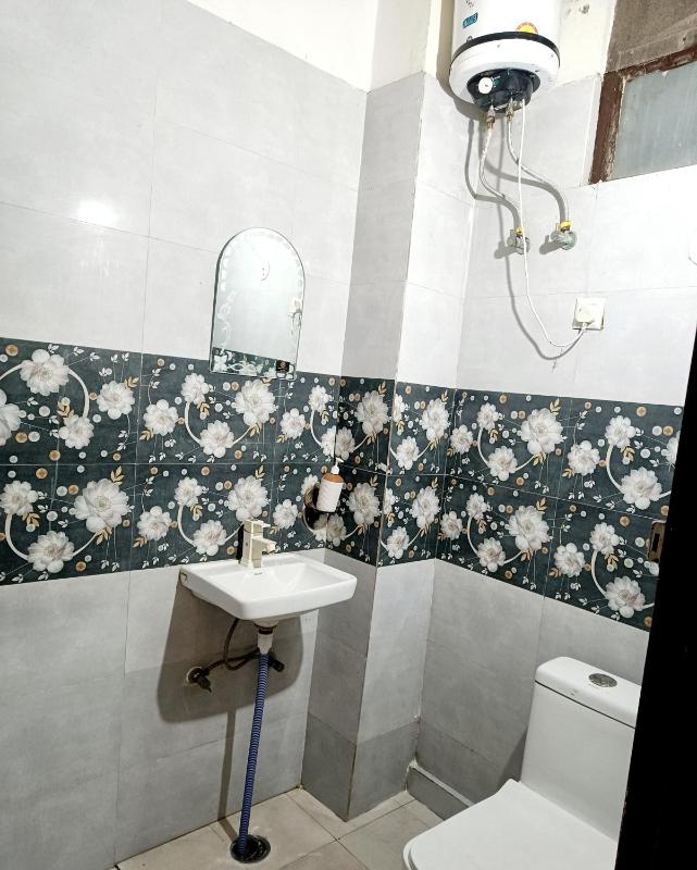Hotel Ornate Luxury 500 MTR Taj Mahal Parking - image 11