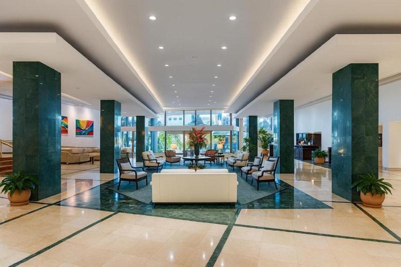 Fun by Sun Rentals direct beach access and full kitchen - image 8