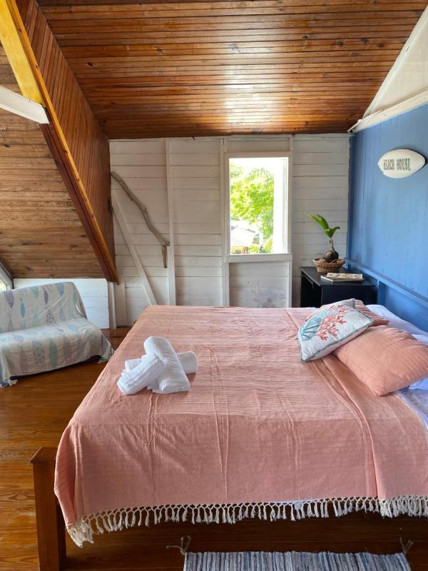 Islander House on Rocky Cay Beach - image 33