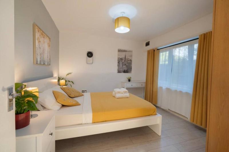 4 bedrooms 2 Baths Property & Contractor stays - image 31