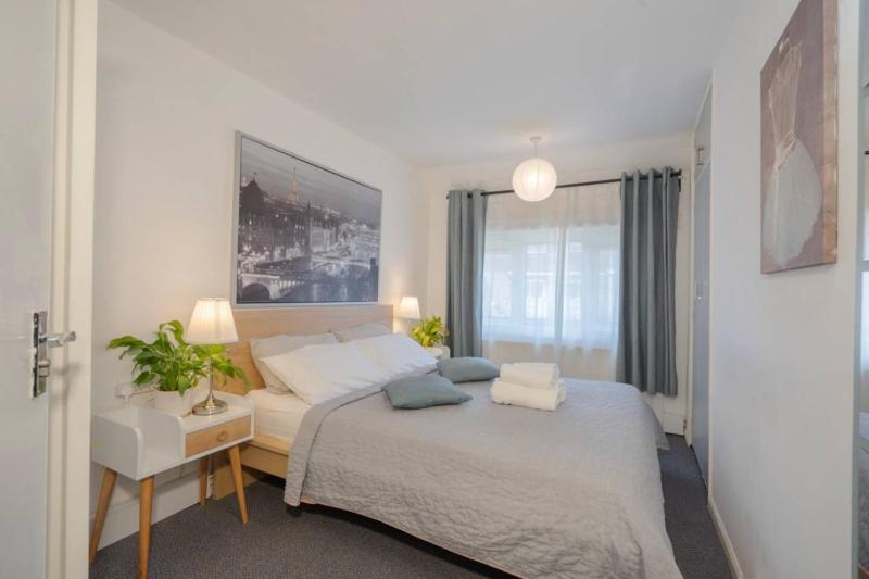 4 bedrooms 2 Baths Property & Contractor stays - image 22