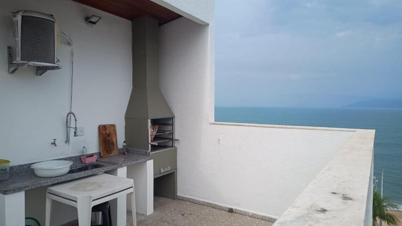 apartamento cobertura 4 dormitorios martim de sá em cima da areia e AR 64 C - image 40