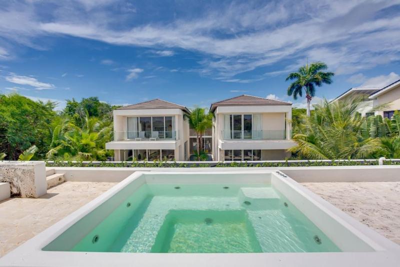 Luxury 8BR Villa Hacienda Punta Cana - image 27