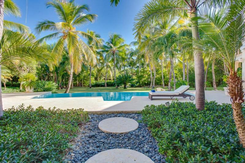 Luxury 4BR Villa Sleeps 10 La Cana Punta Cana - image 18