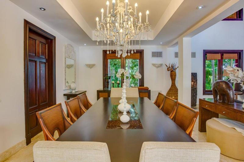 Luxury 4BR Villa Sleeps 10 La Cana Punta Cana - image 26