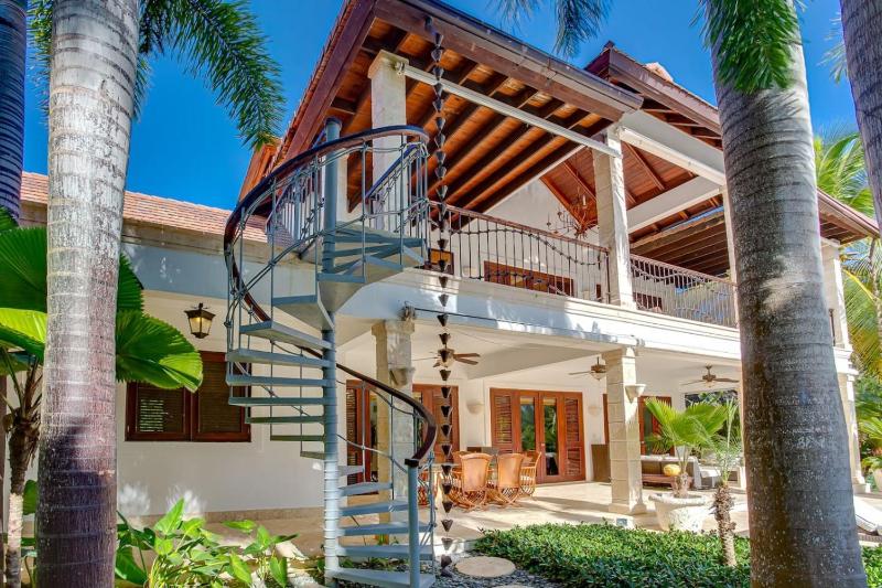 Luxury 4BR Villa Sleeps 10 La Cana Punta Cana - image 8