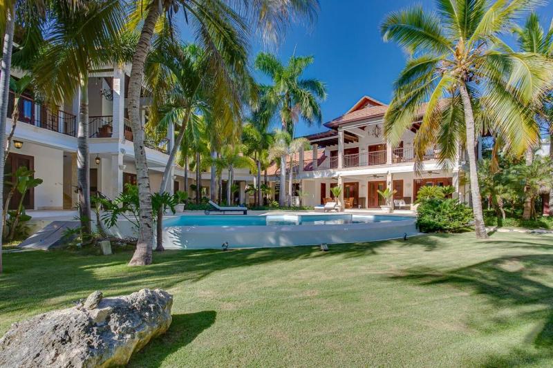 Luxury 4BR Villa Sleeps 10 La Cana Punta Cana - image 11