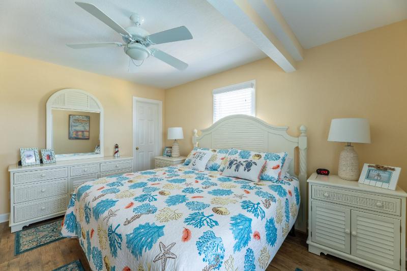High Cotton - Old Nags Head Place Ocean View 325 Yds to Beach Elevator Pool Hot Tub Tiki Bar - image 30