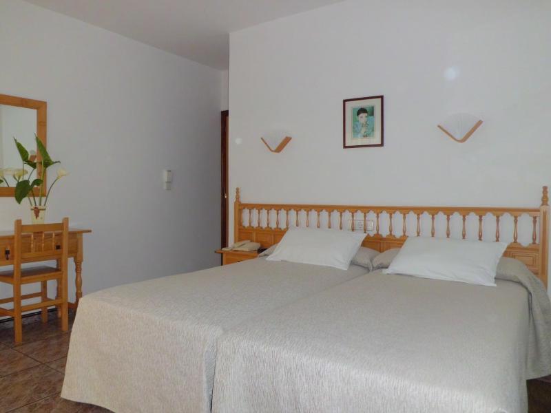 Double or Twin Room with View image 3
